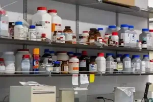 مواد شیمیایی آزمایشگاهی